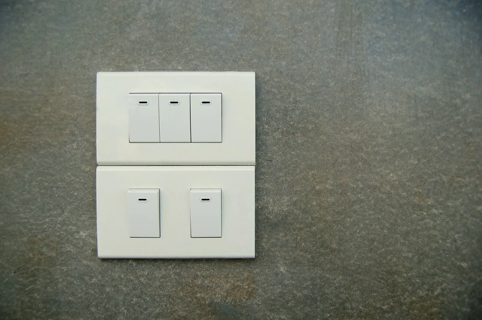 Modular switch plates